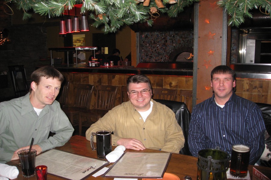 ../image/dinner with friends bill carl chris 2.jpg